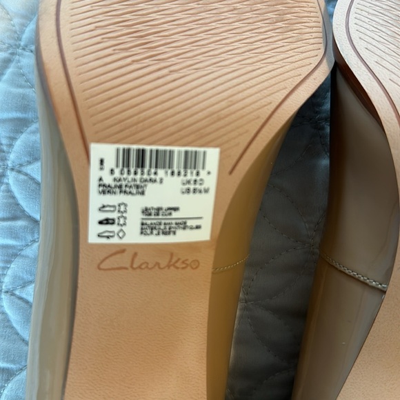 Clarks Kaylin Cara 2 Block Heels Size US 8.5 M Nude Color - Picture 13 of 16